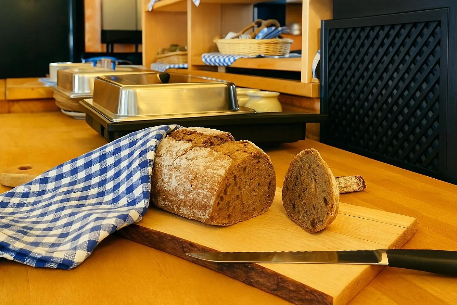 A8 Hotel Im Darchinger Hof Bed & Breakfast - Zwischen Holzkirchen Und Weyarn - Zwischen Muenchen Salzburg Und Innsbruck - Kurz Vor Dem Irschenberg